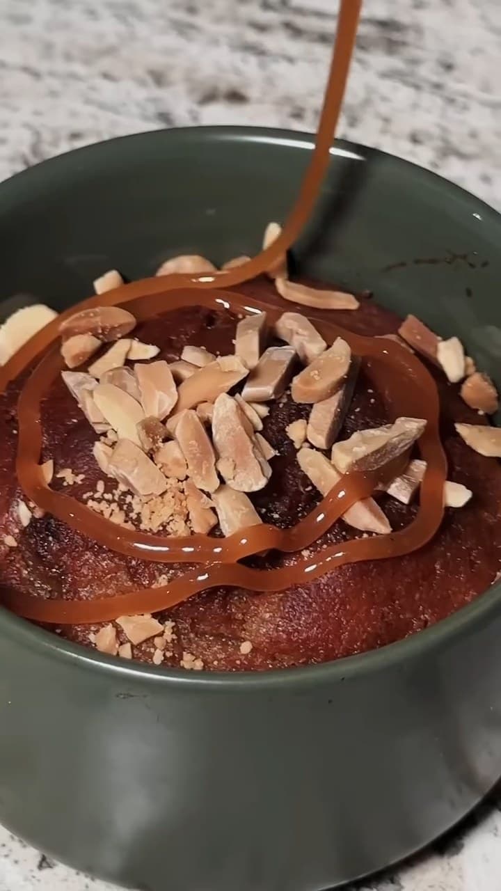 A warm dessert with caramel
